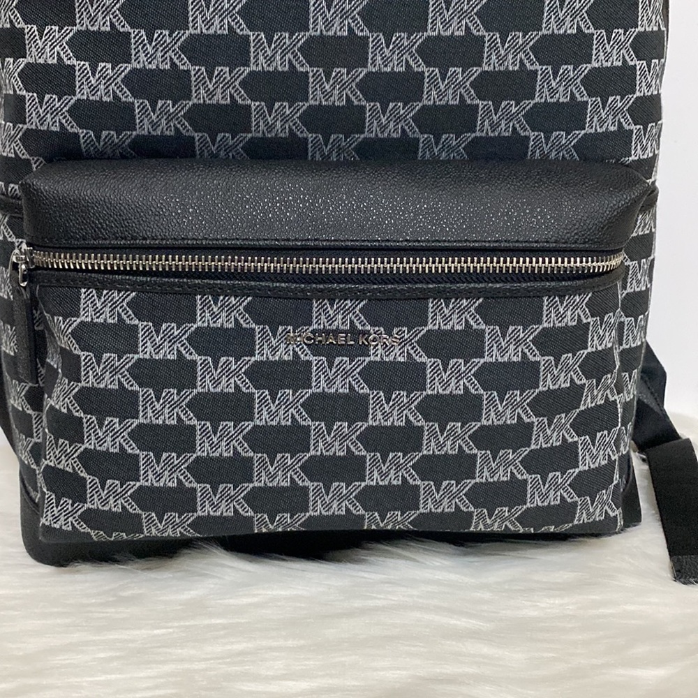 Men’s Michael Kors Store Cooper Large Backpack MK Monogram Dark Blue Color NWT - Picture 3 of 12